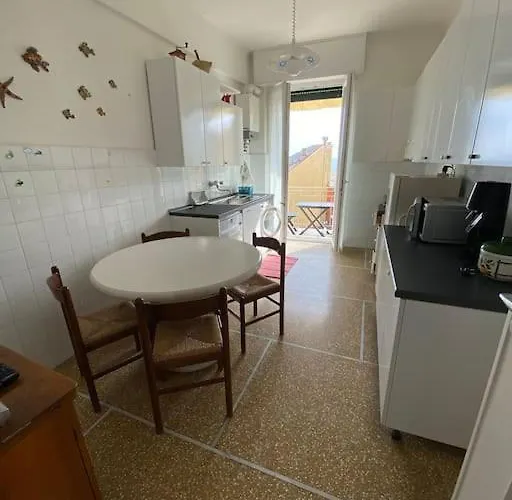 A Sturla Citra 010025-lt-2437 Genova